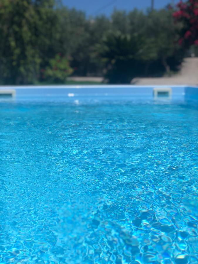 Physis Rental Estate Pigi  Bagian luar foto